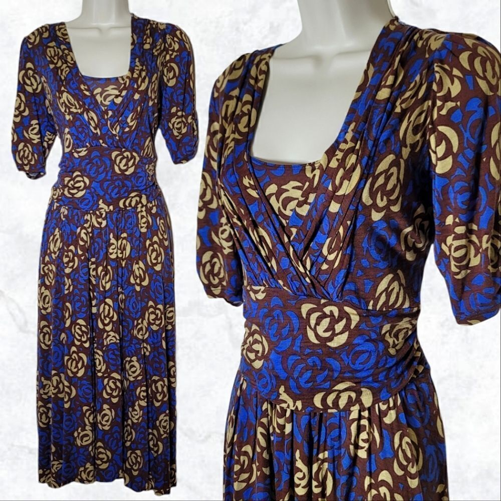Lily Floral Blue & Brown Cropped Sleeve Dress